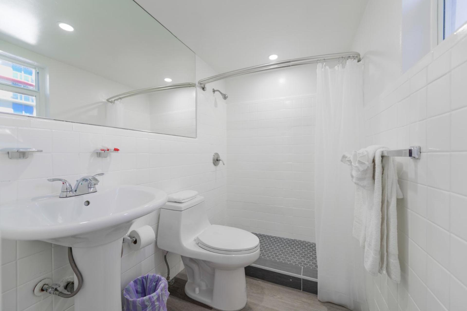 Outstanding Oceanfront Unit With Parking&pool - M36 Apartment *